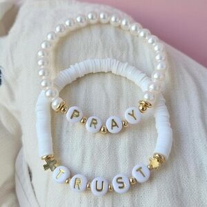 Beaded Pearl & White 'Pray' and 'Trust' Stretch Bracelets